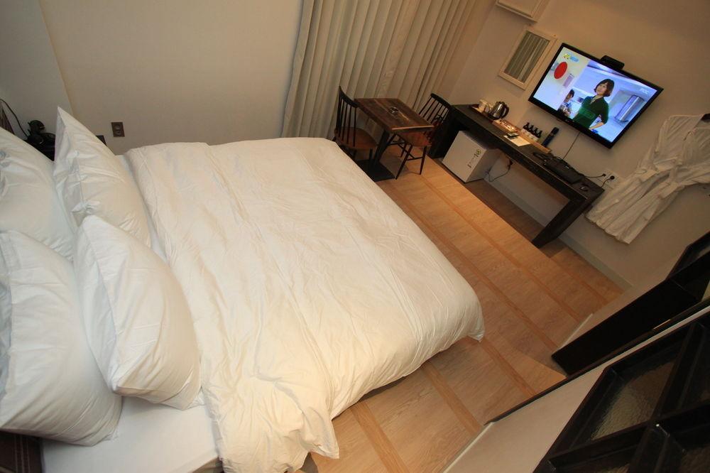 Hound Hotel Cshangvon Kültér fotó