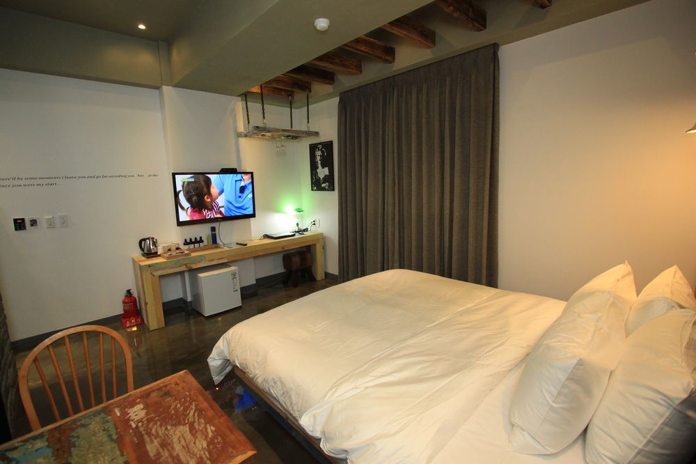 Hound Hotel Cshangvon Kültér fotó